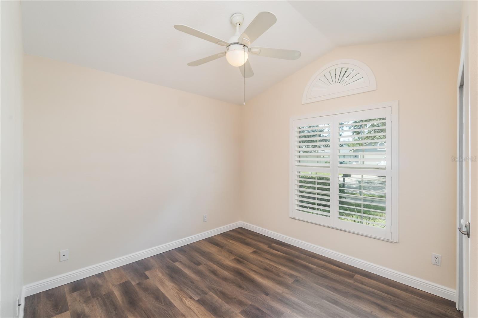 6918 Jamestown Manor Dr Property Photo 13