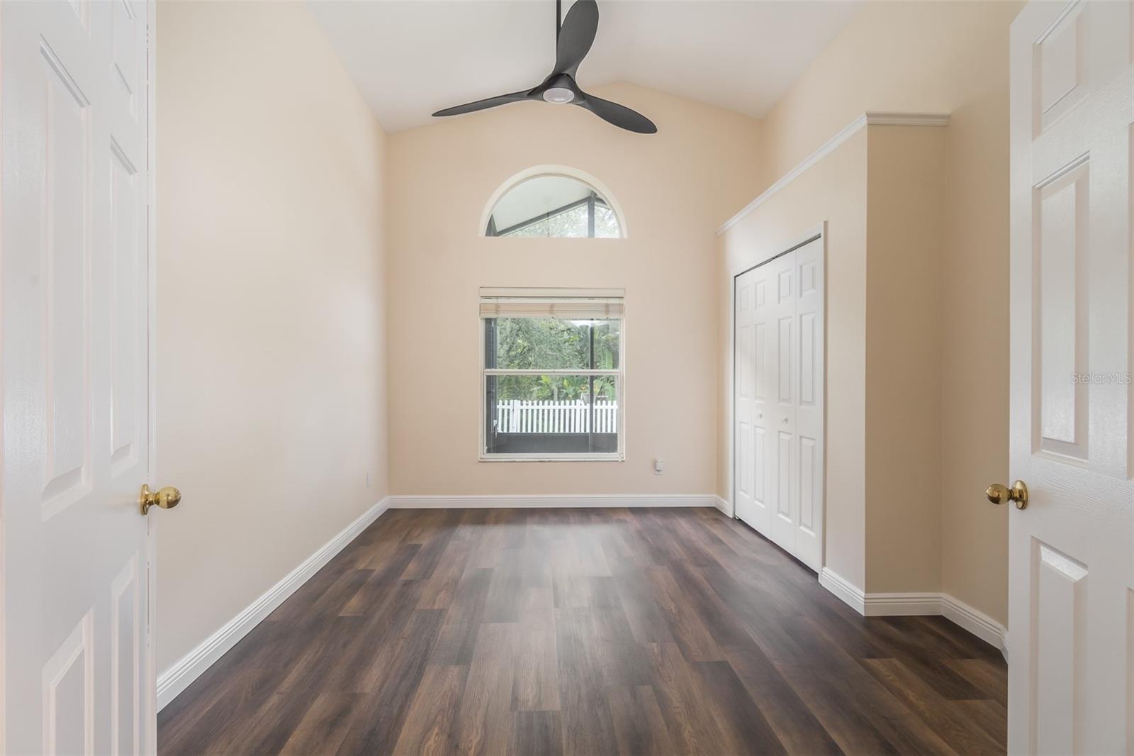 6918 Jamestown Manor Dr Property Photo 30