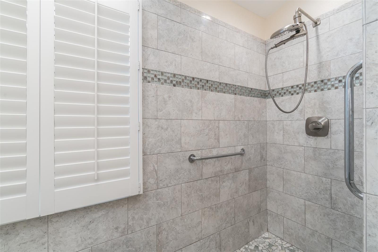 6918 Jamestown Manor Dr Property Photo 35