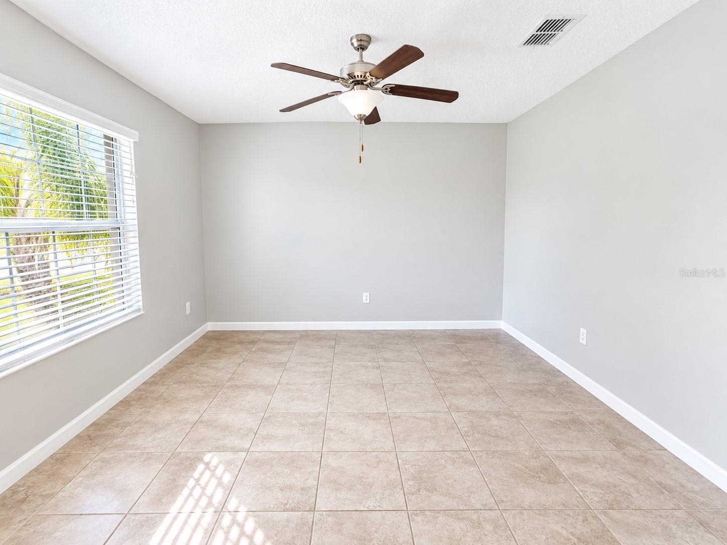 16844 Peaceful Valley Dr Property Photo 3