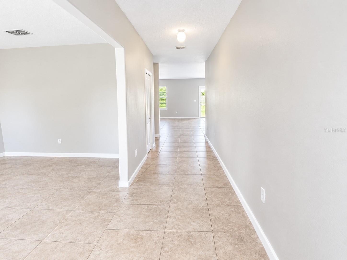 16844 Peaceful Valley Dr Property Photo 4