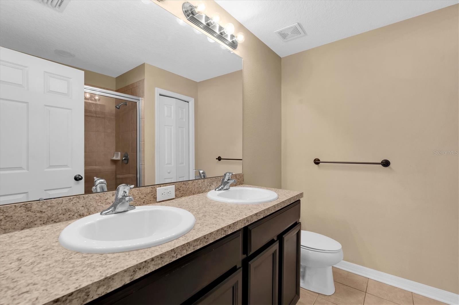 10314 Greystone Ridge Ct Property Photo 22