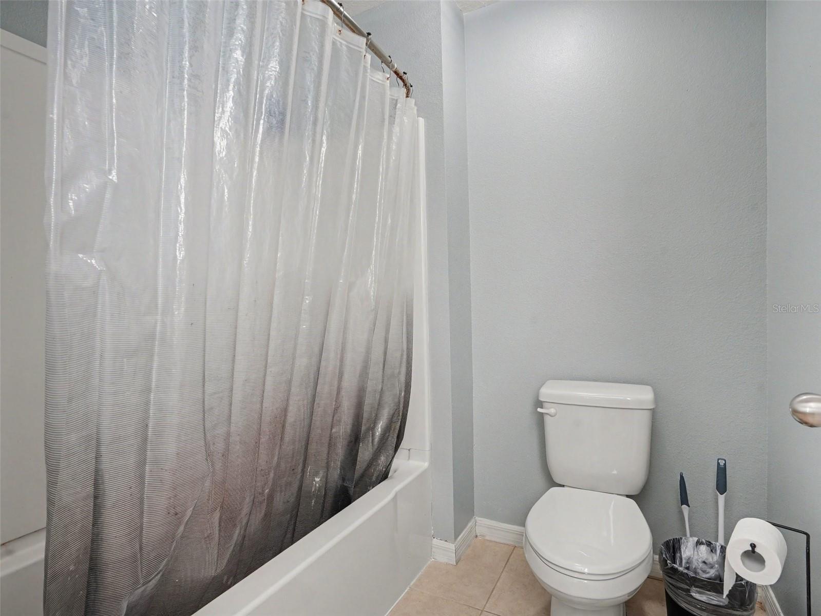 5660 Elsinore Way Property Photo 15