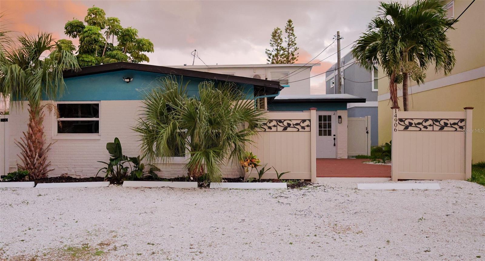 14906 N BAYSHORE DR #Unit #1 Property Photo 1