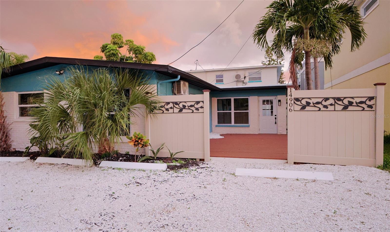 14906 N Bayshore Dr #unit #1 Property Photo 2