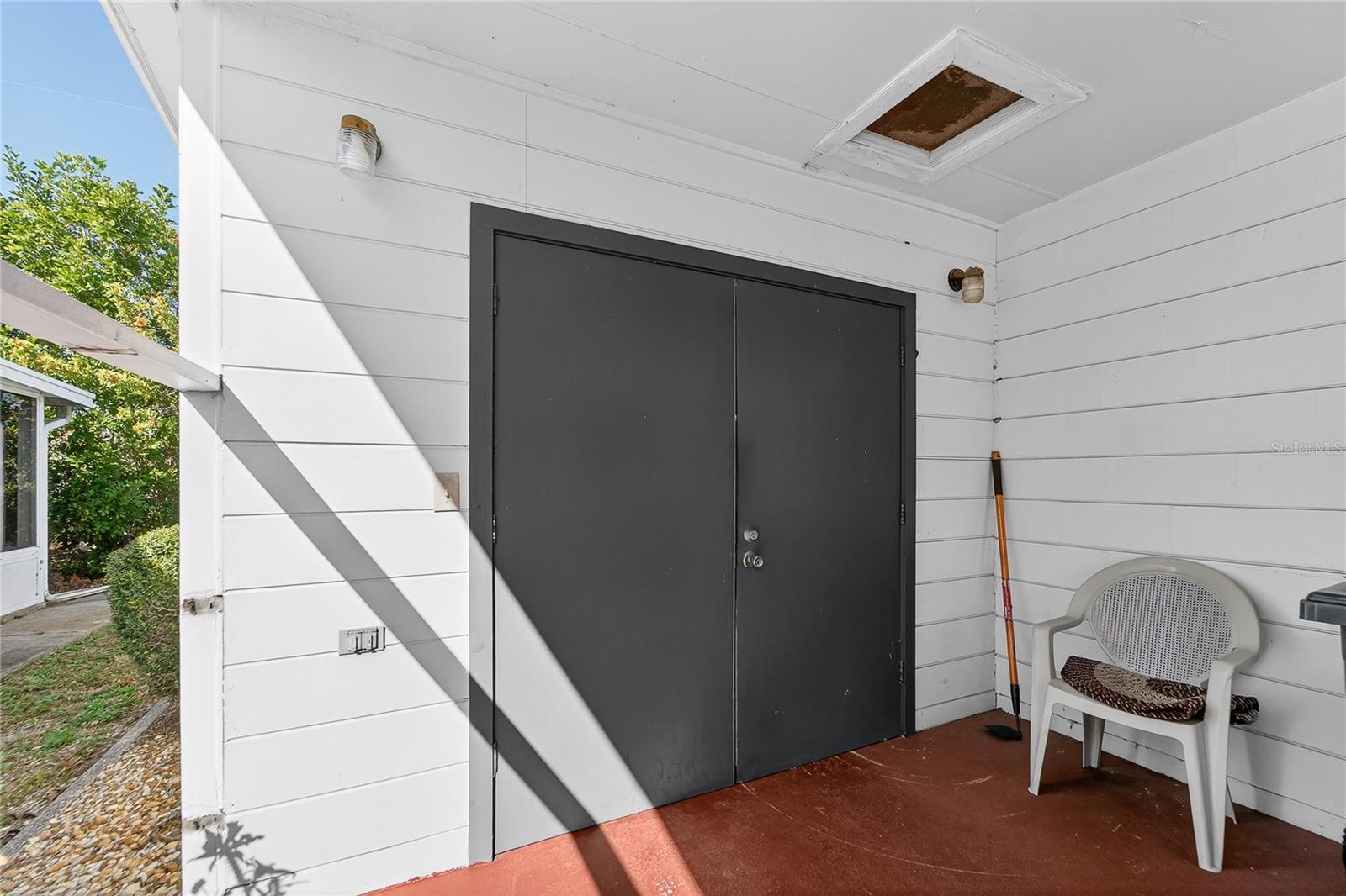 1607 Council Dr Property Photo 5
