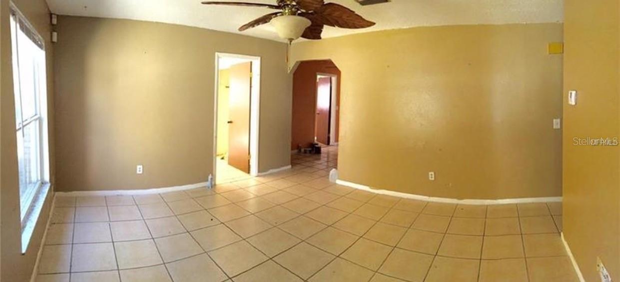 916 Knight St Property Photo 5
