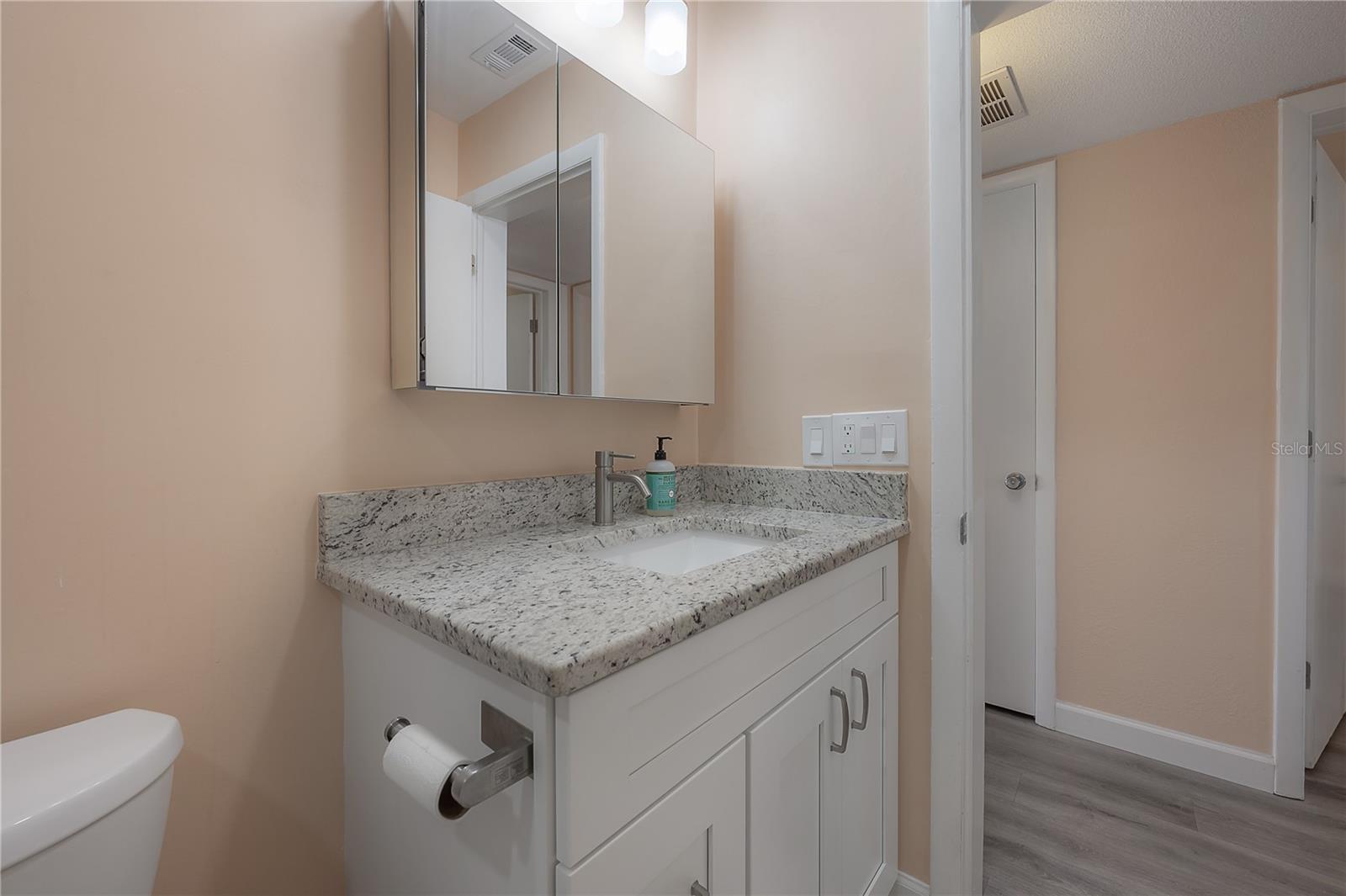 8055 112th St #205 Property Photo 14