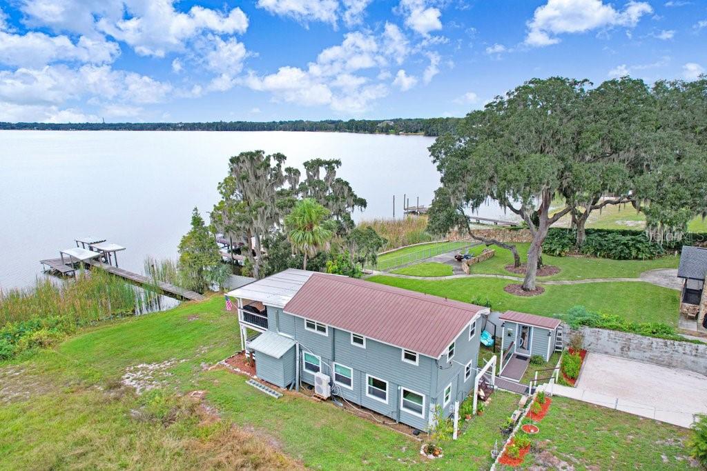 11337 Knights Griffin Rd Property Photo 1