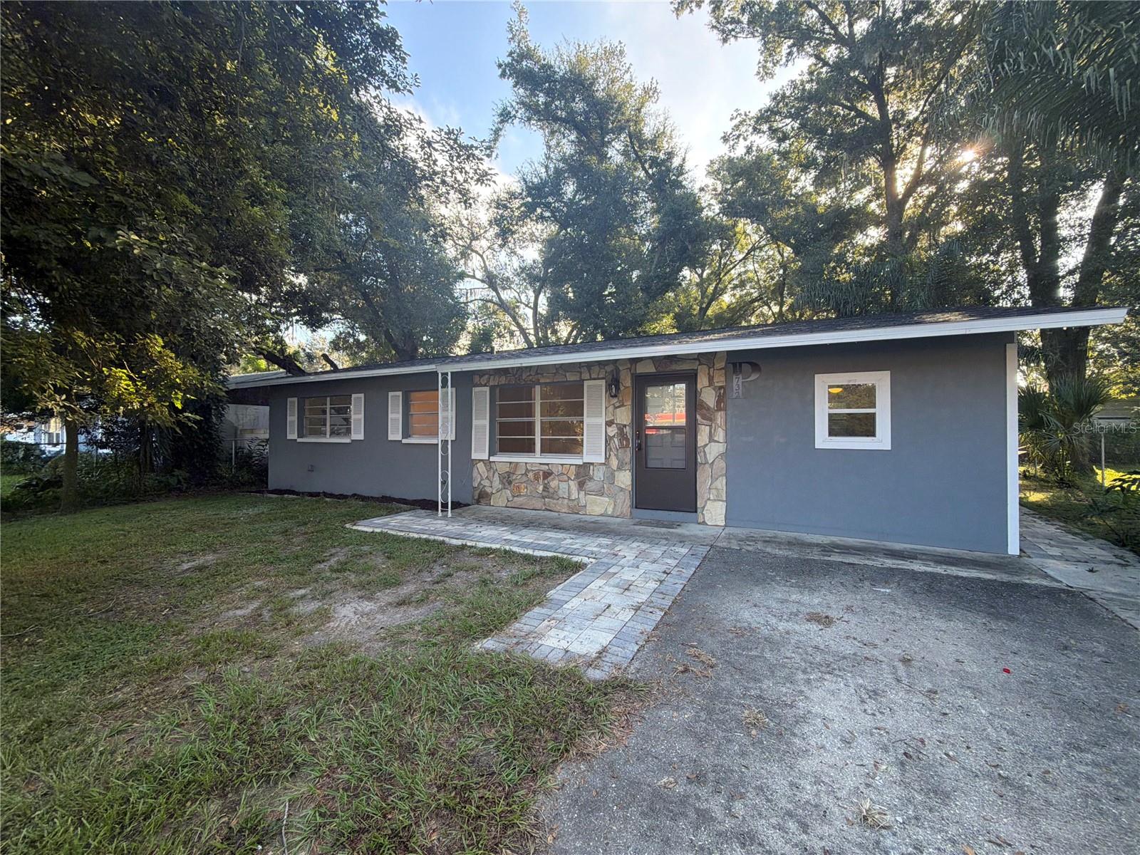 13732 21ST ST Property Photo 1