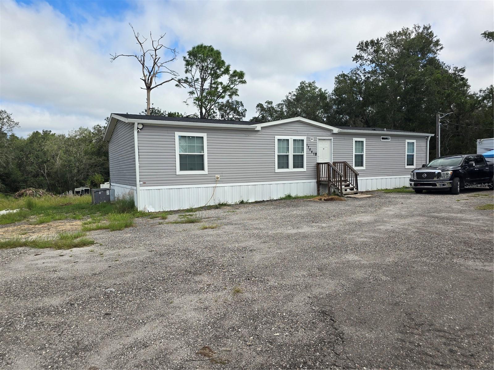 17047 Helen K Dr Property Photo 1