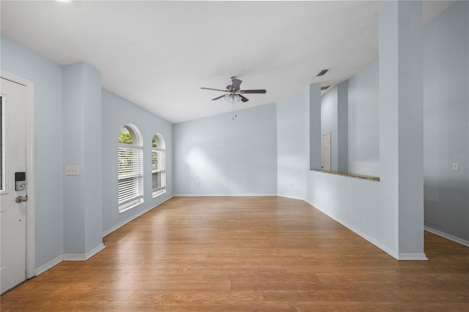 3809 Hanover Hill Dr Property Photo 4