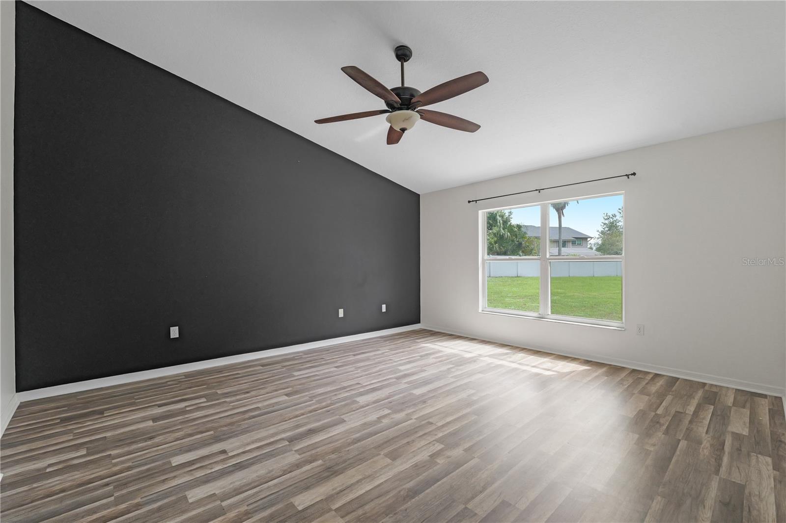 3809 Hanover Hill Dr Property Photo 18