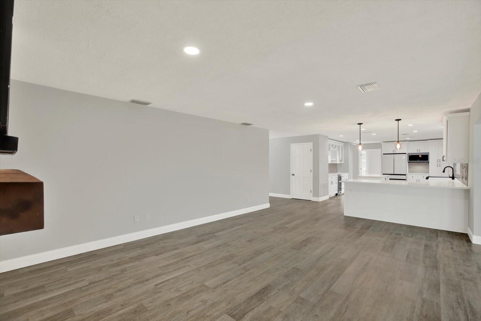 14380 Passage Way Property Photo 16