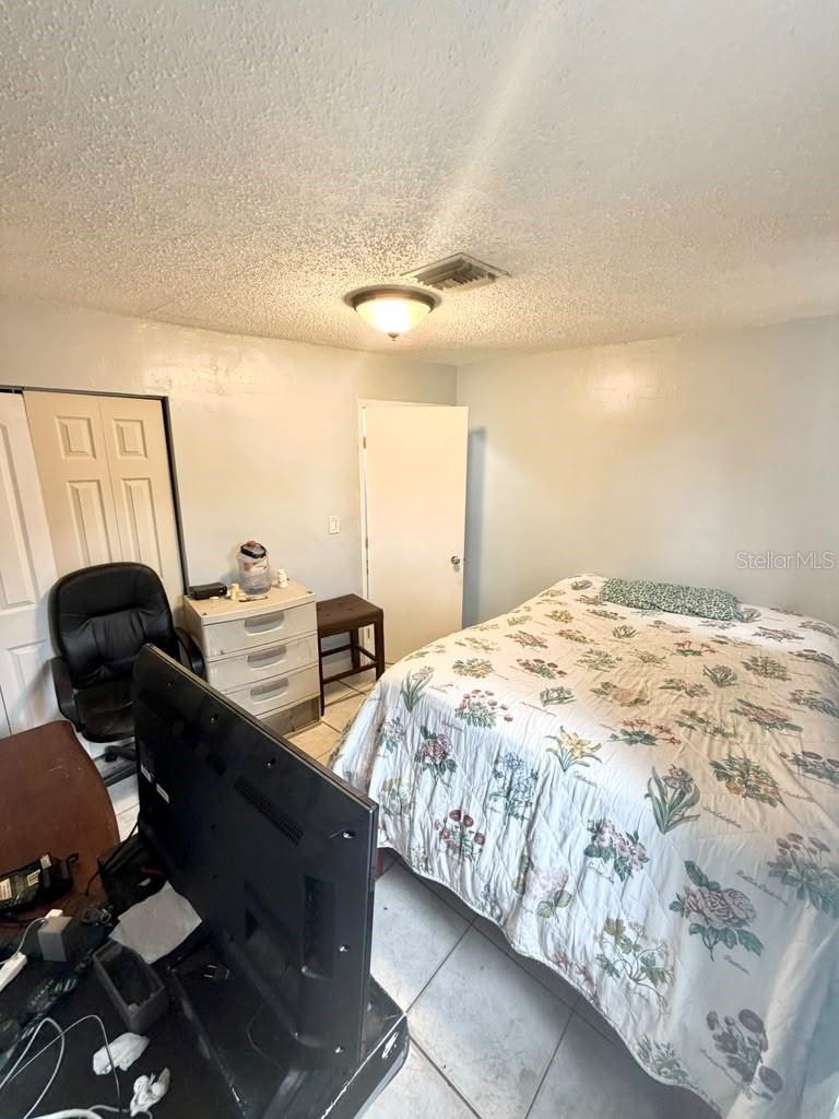 2531 Ne 7th Ter Property Photo 12