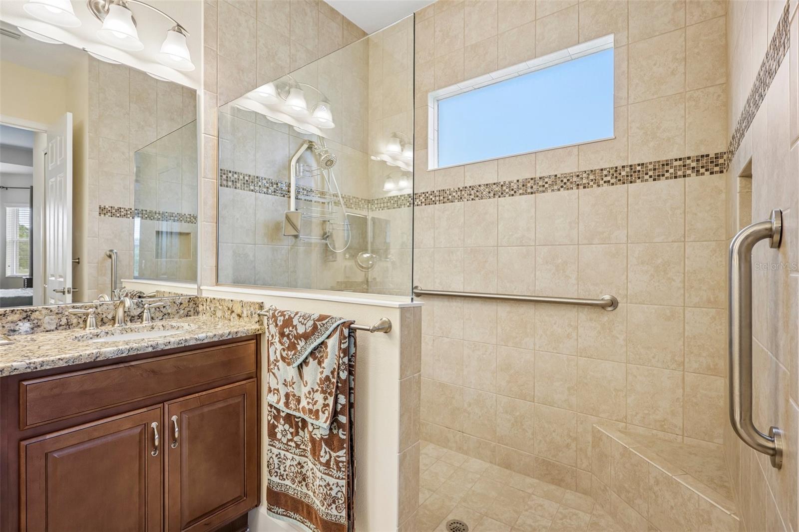 1823 Pacific Dunes Dr Property Photo 24