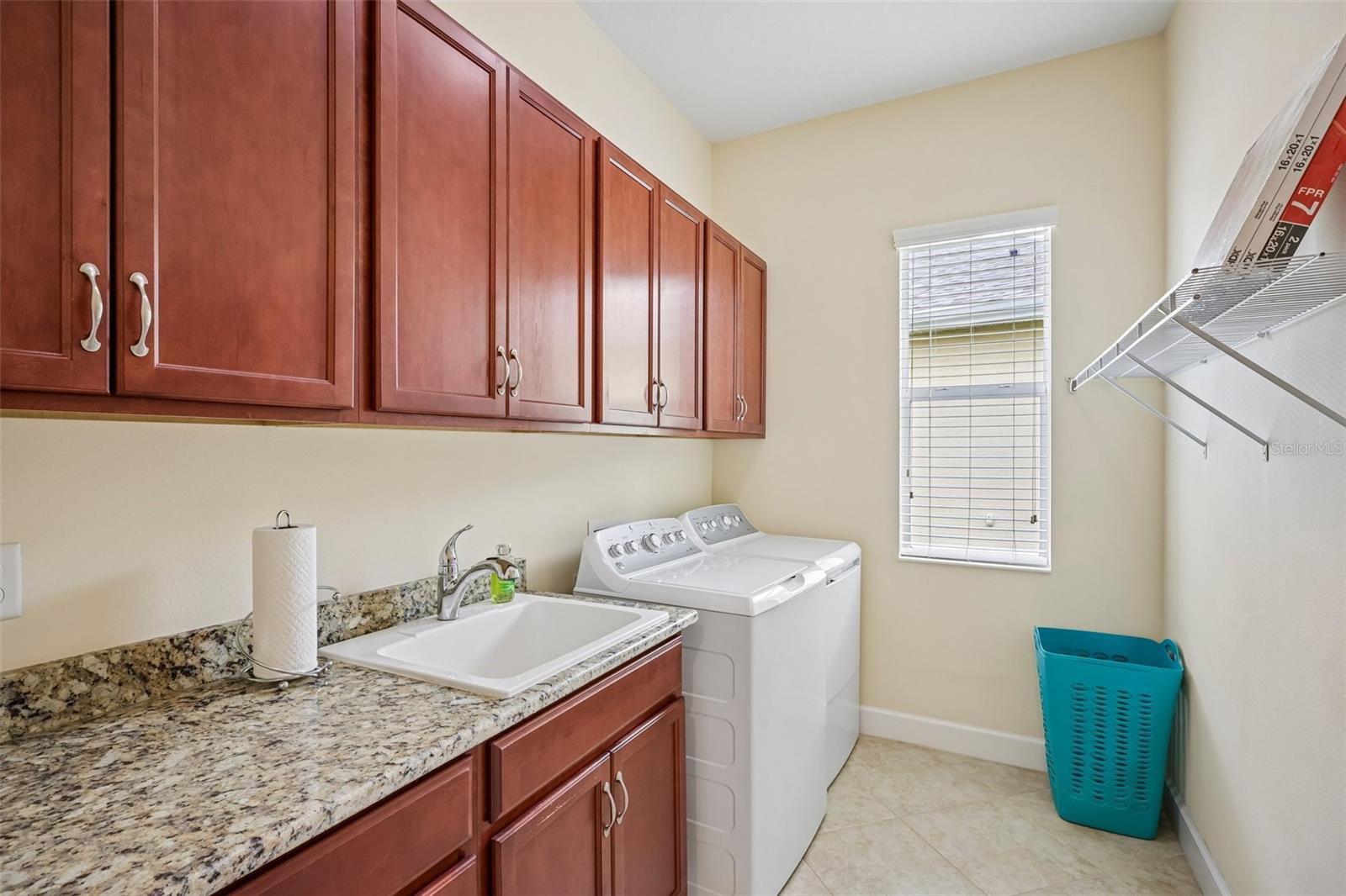 1823 Pacific Dunes Dr Property Photo 34