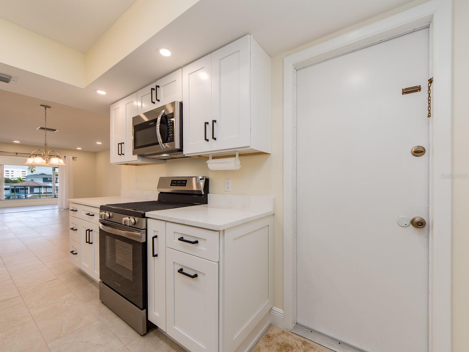 270 Skiff Pt #b3 Property Photo 7