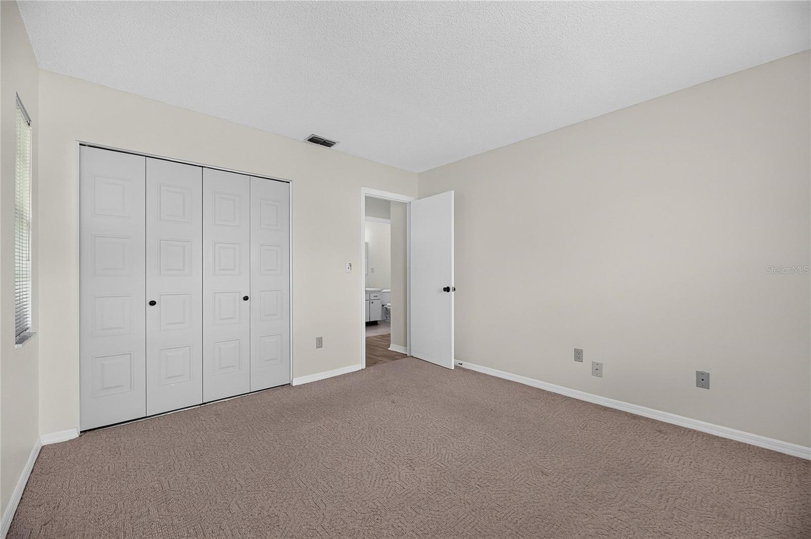 1904 Canterbury Ln #18 Property Photo 19