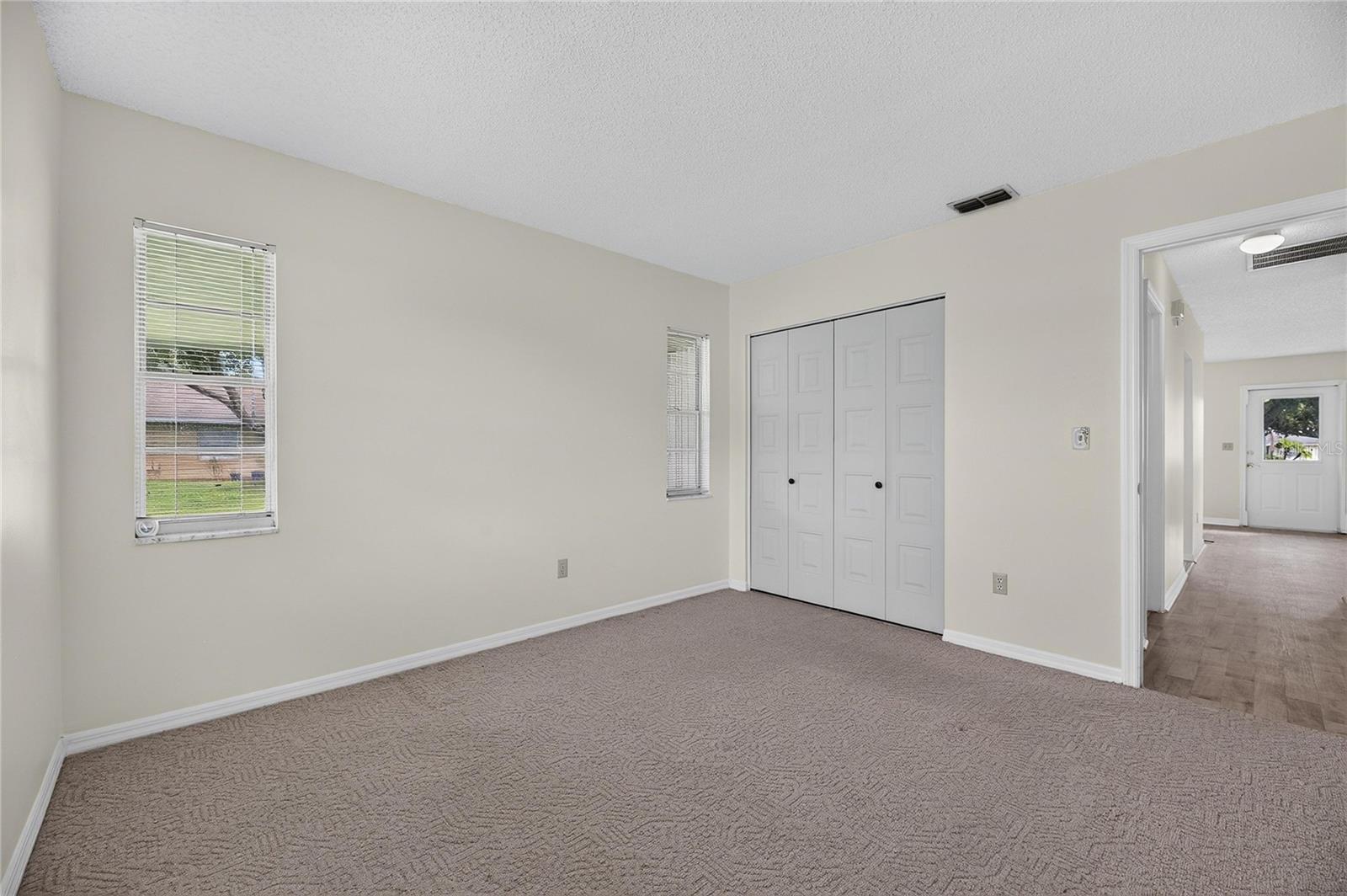 1904 Canterbury Ln #18 Property Photo 20