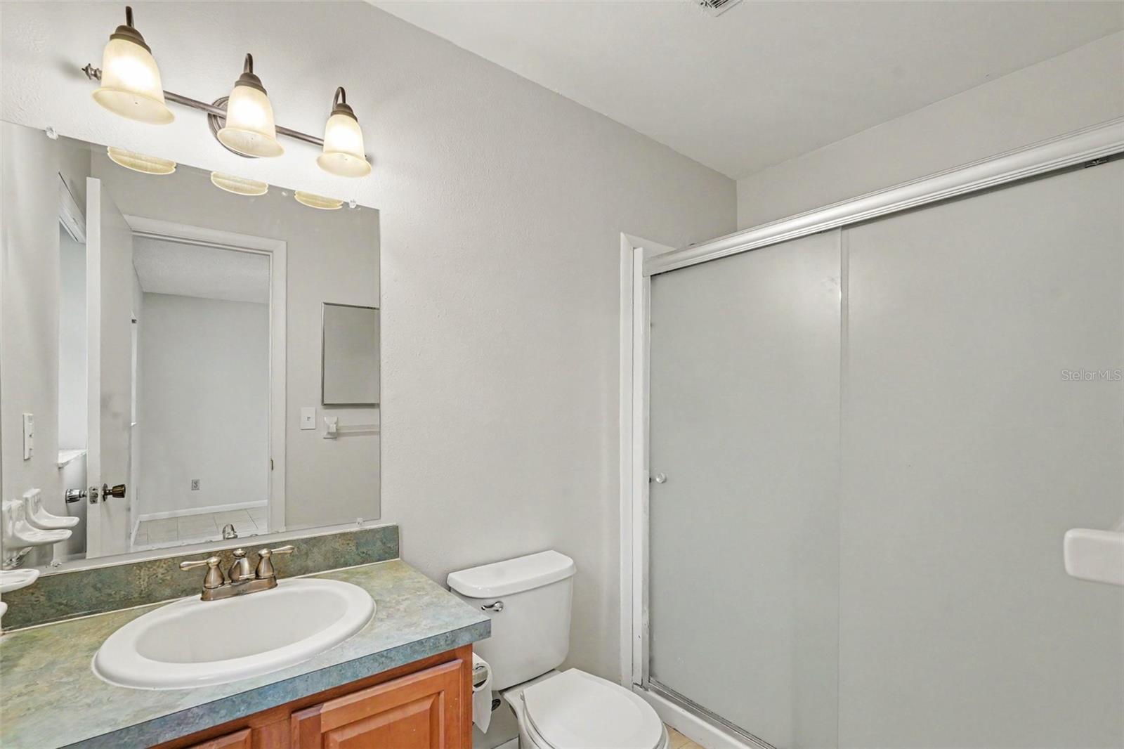 1122 Estatewood Dr Property Photo 13