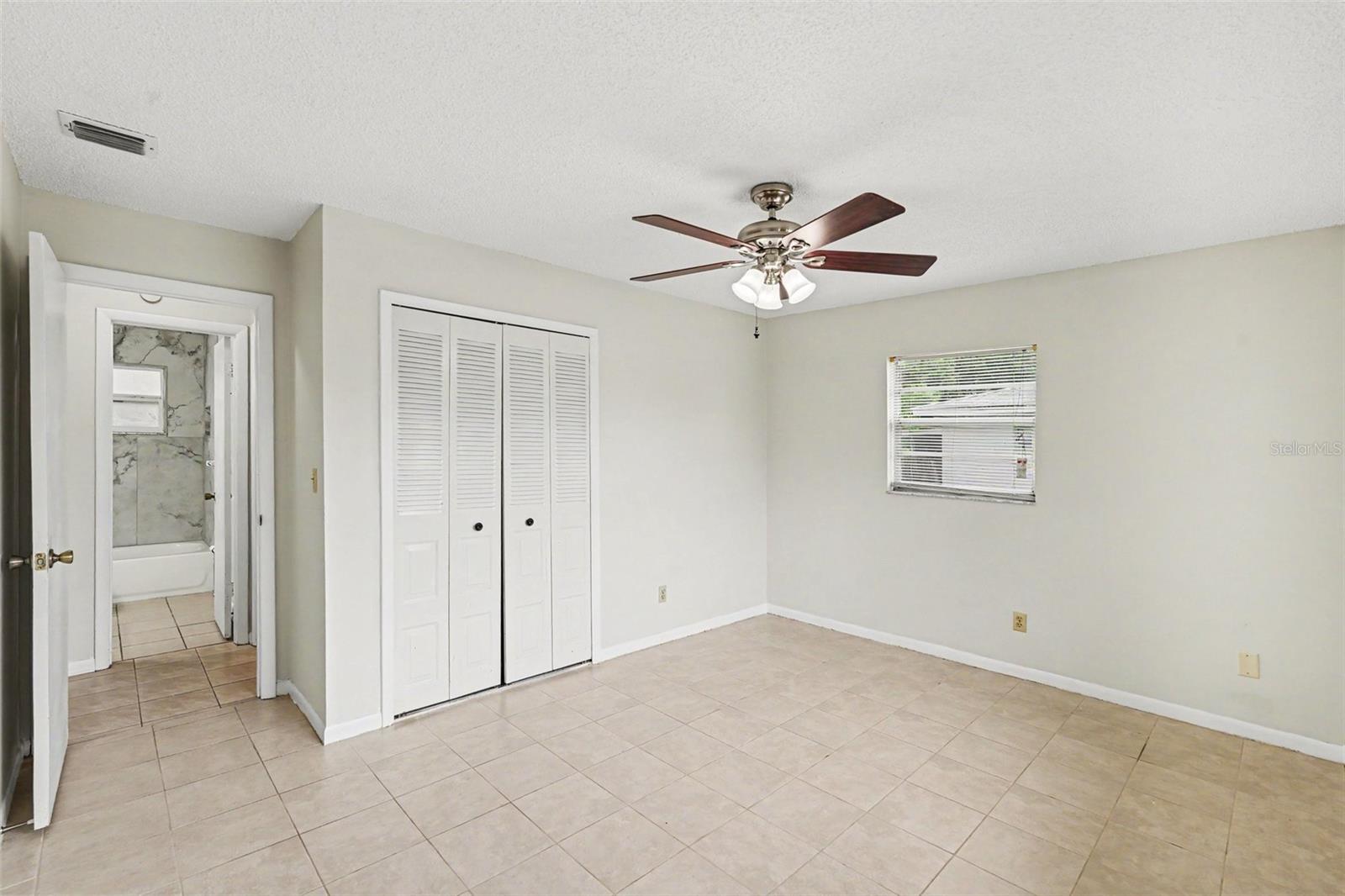 1122 Estatewood Dr Property Photo 15