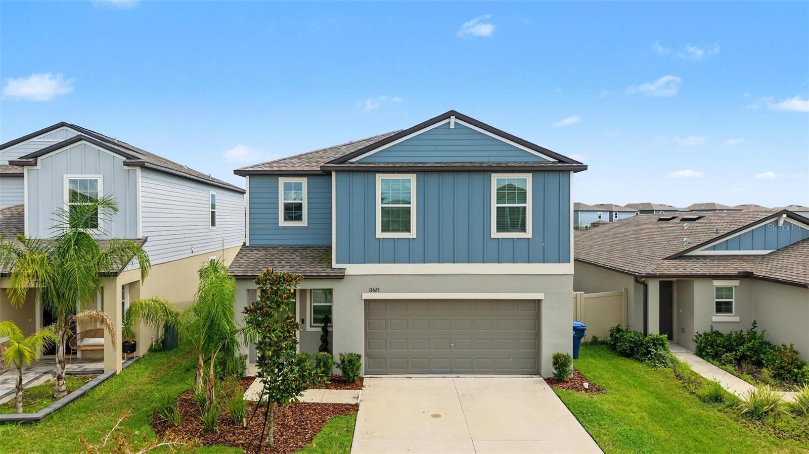 11621 Radiant Shore Loop Property Photo 1