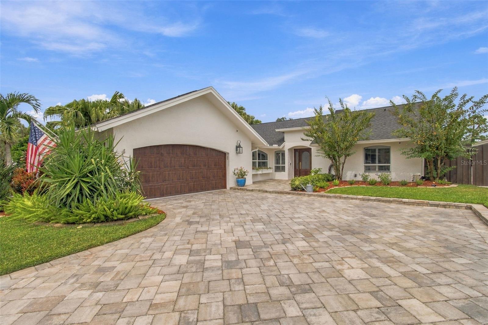 13603 Clubside Dr Property Photo 3