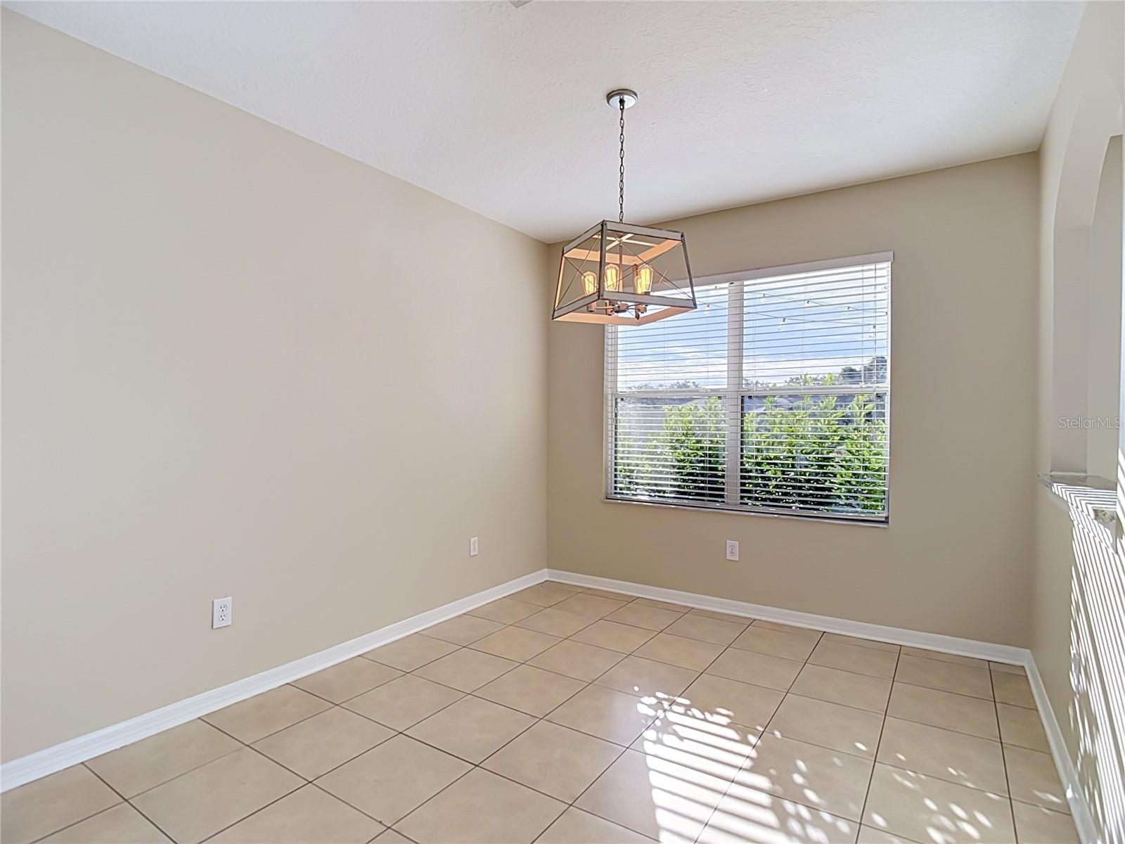 10016 Perthshire Cir Property Photo 12