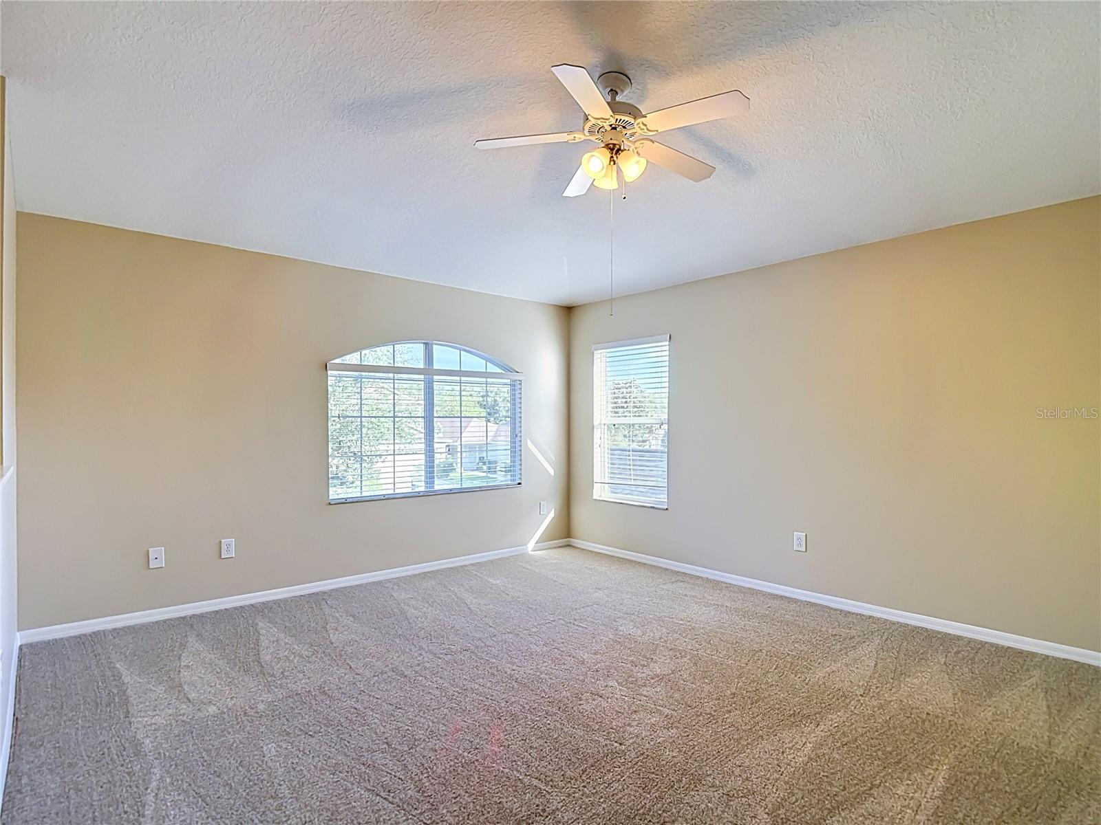 10016 Perthshire Cir Property Photo 27