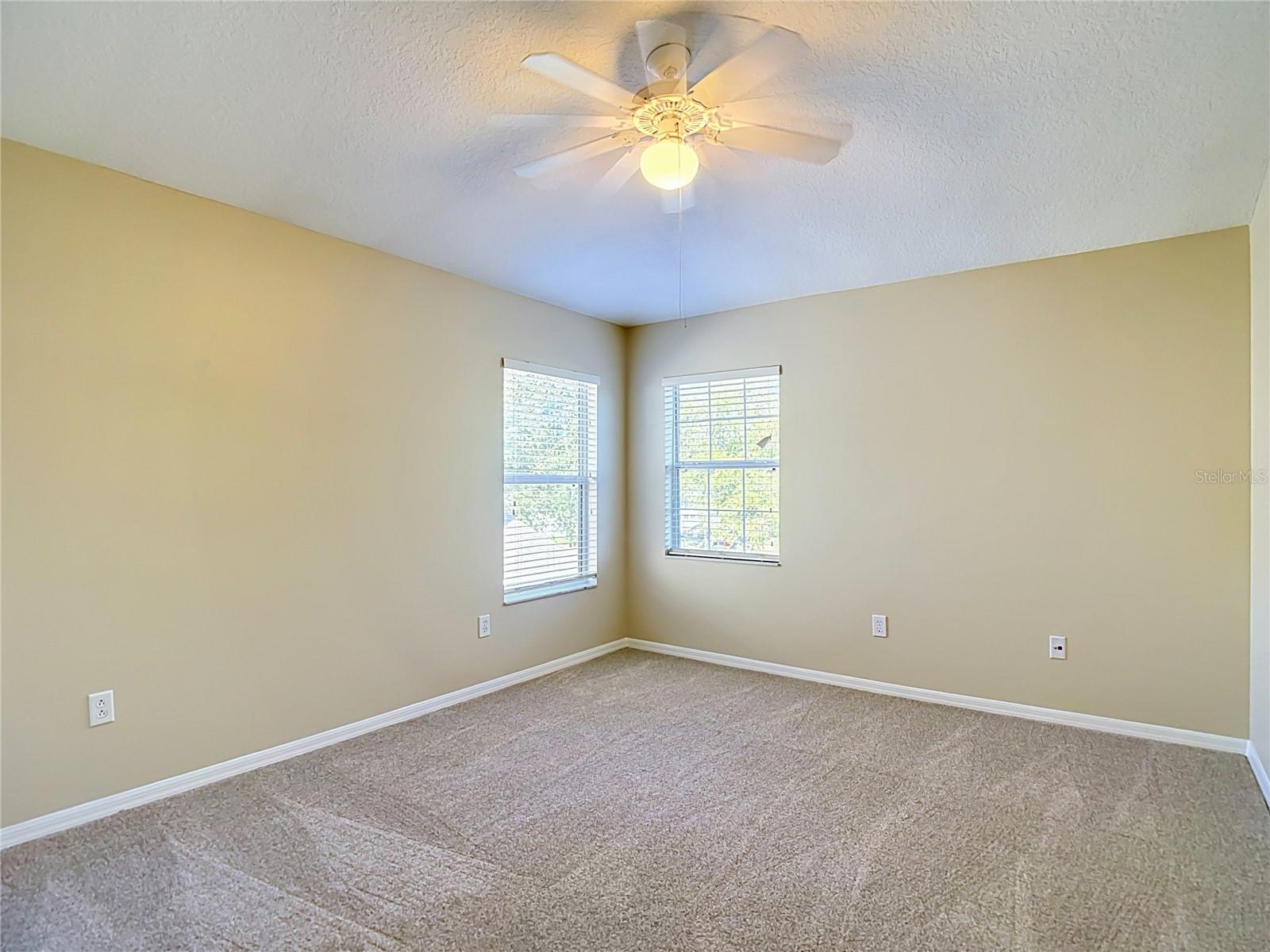 10016 Perthshire Cir Property Photo 33
