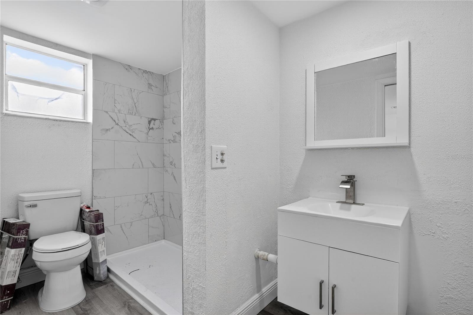 495 Se 8th St #242 Property Photo 12