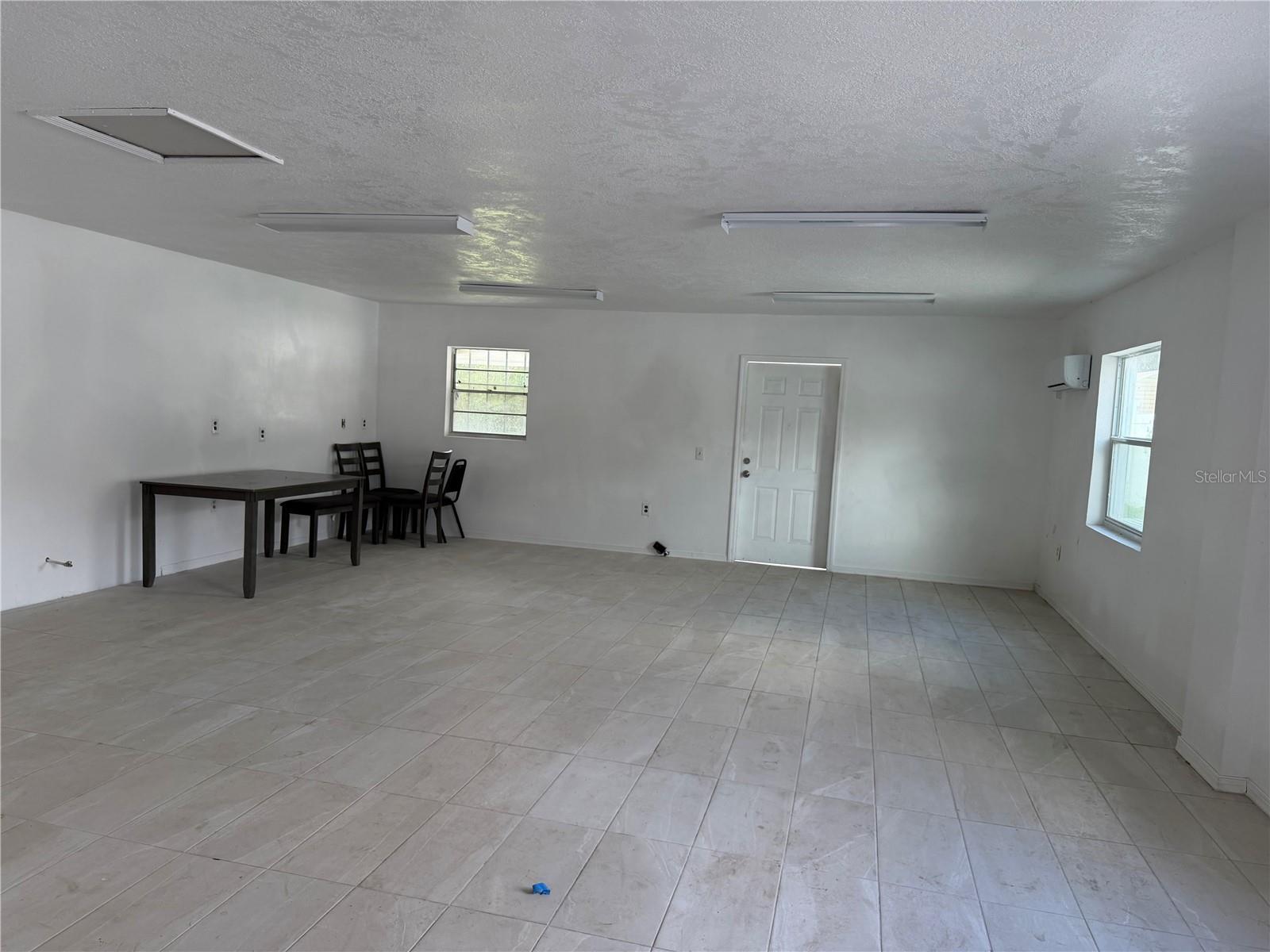 1608 Egenesee St Property Photo 12