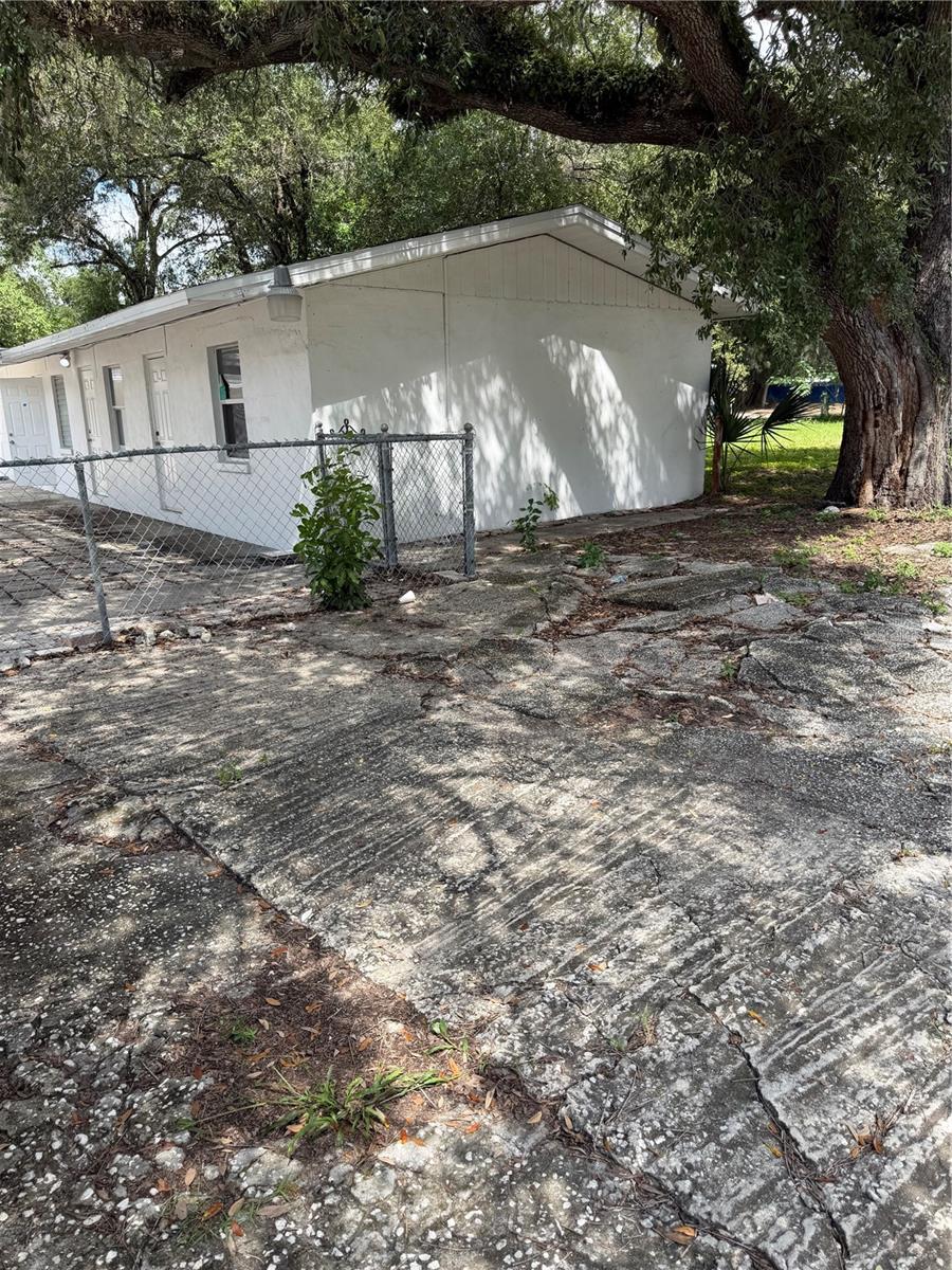 1608 Egenesee St Property Photo 14