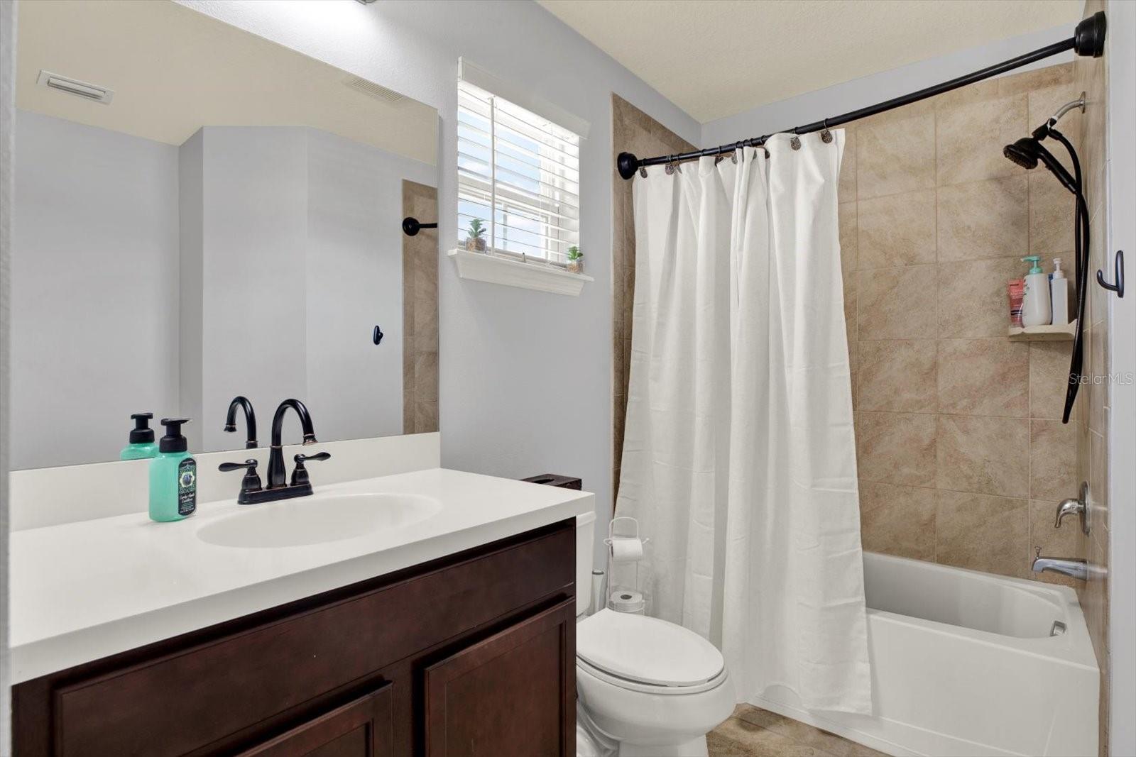 19272 Roseate Dr Property Photo 27