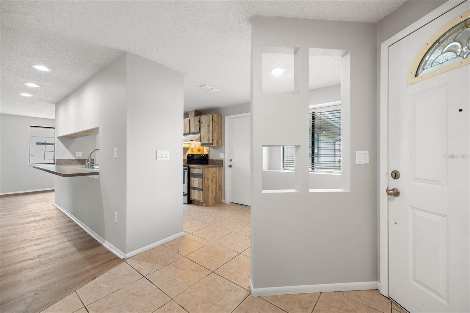 627 Timber Bay Cir W Property Photo 2