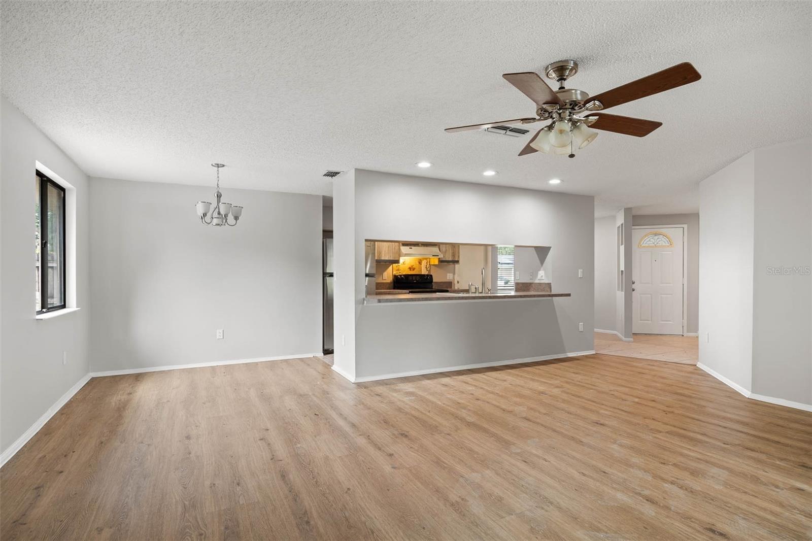 627 Timber Bay Cir W Property Photo 9