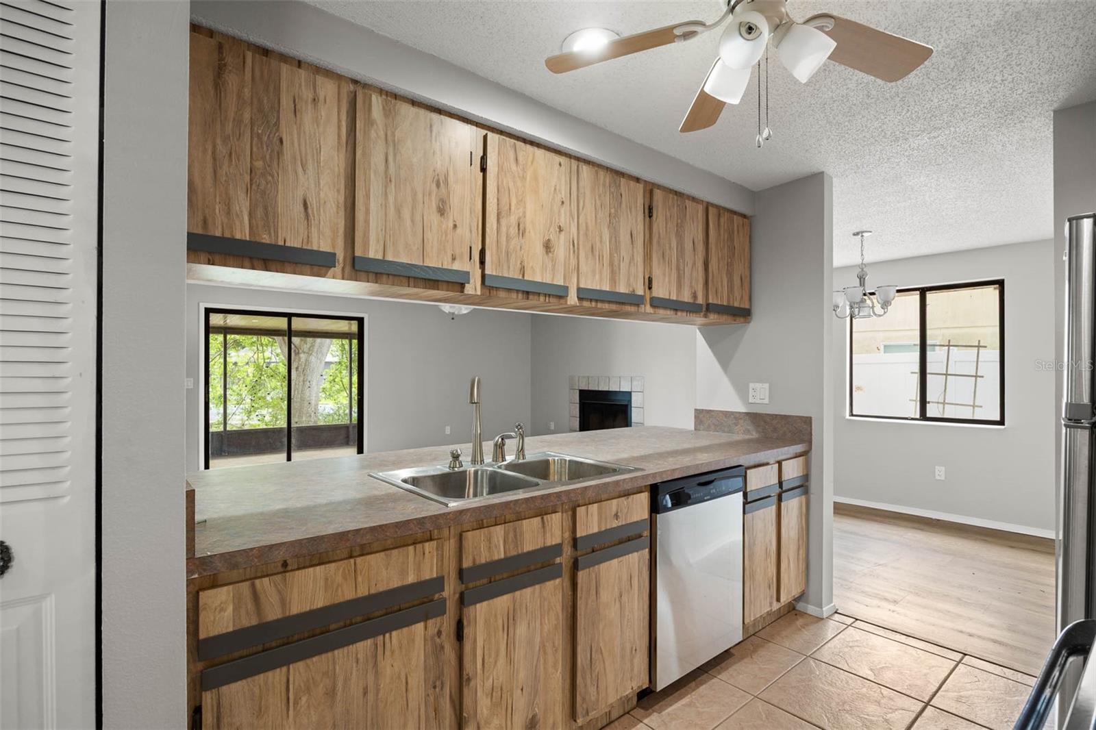 627 Timber Bay Cir W Property Photo 11