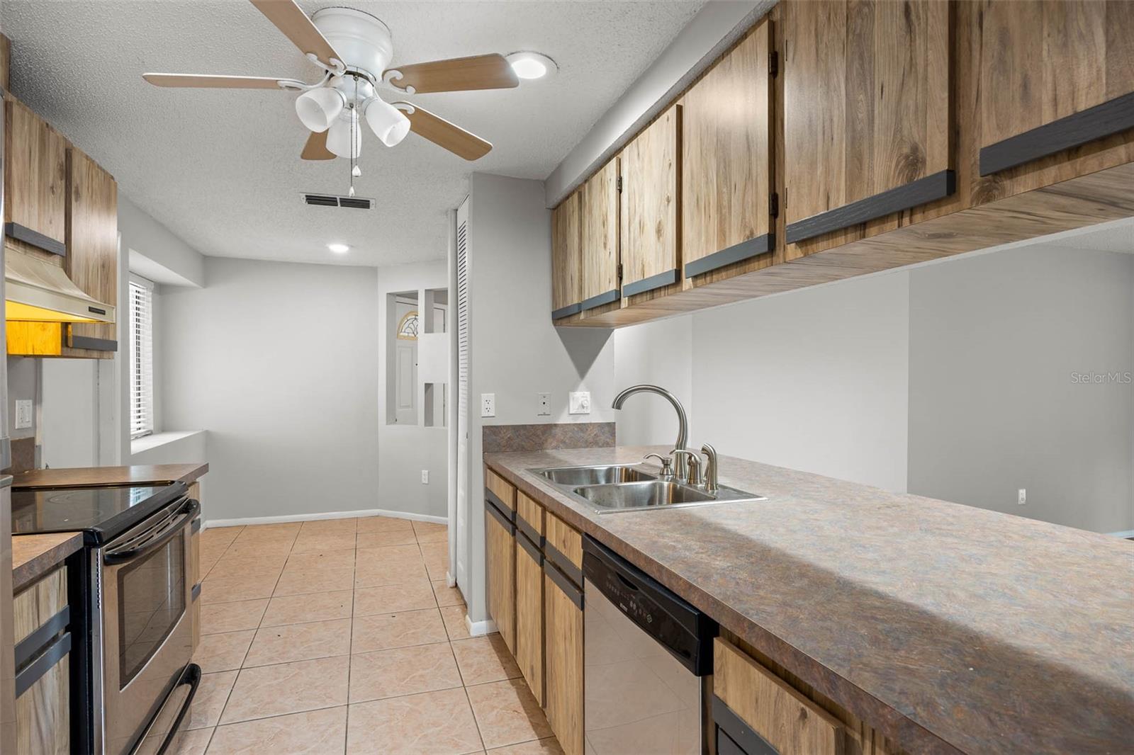627 Timber Bay Cir W Property Photo 12