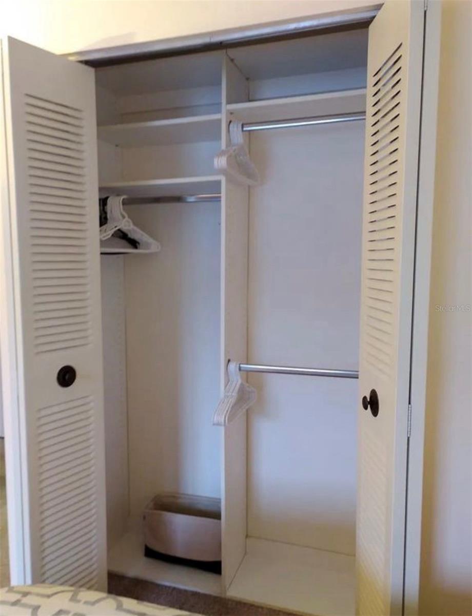 660 Island Way #204 Property Photo 14