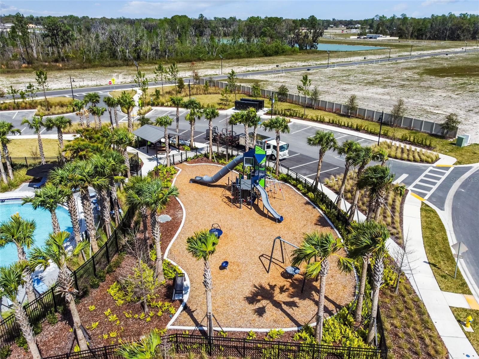 3883 Capri Coast Dr Property Photo 15
