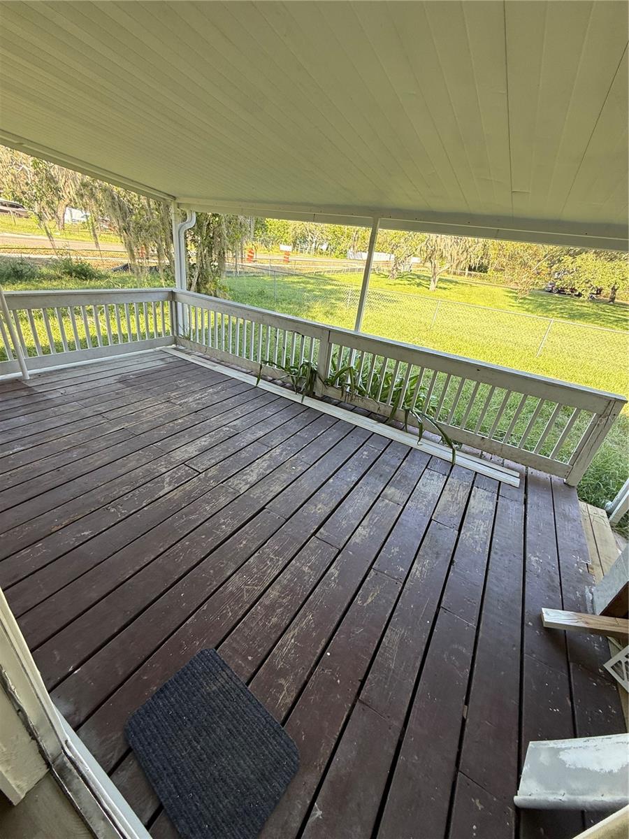 14810 Thompson Ave Property Photo 19