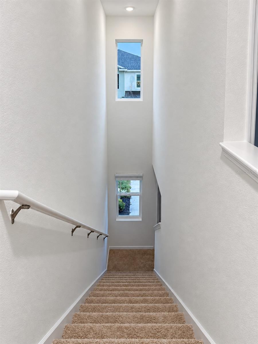 17600 Spanish Oak Loop Property Photo 11