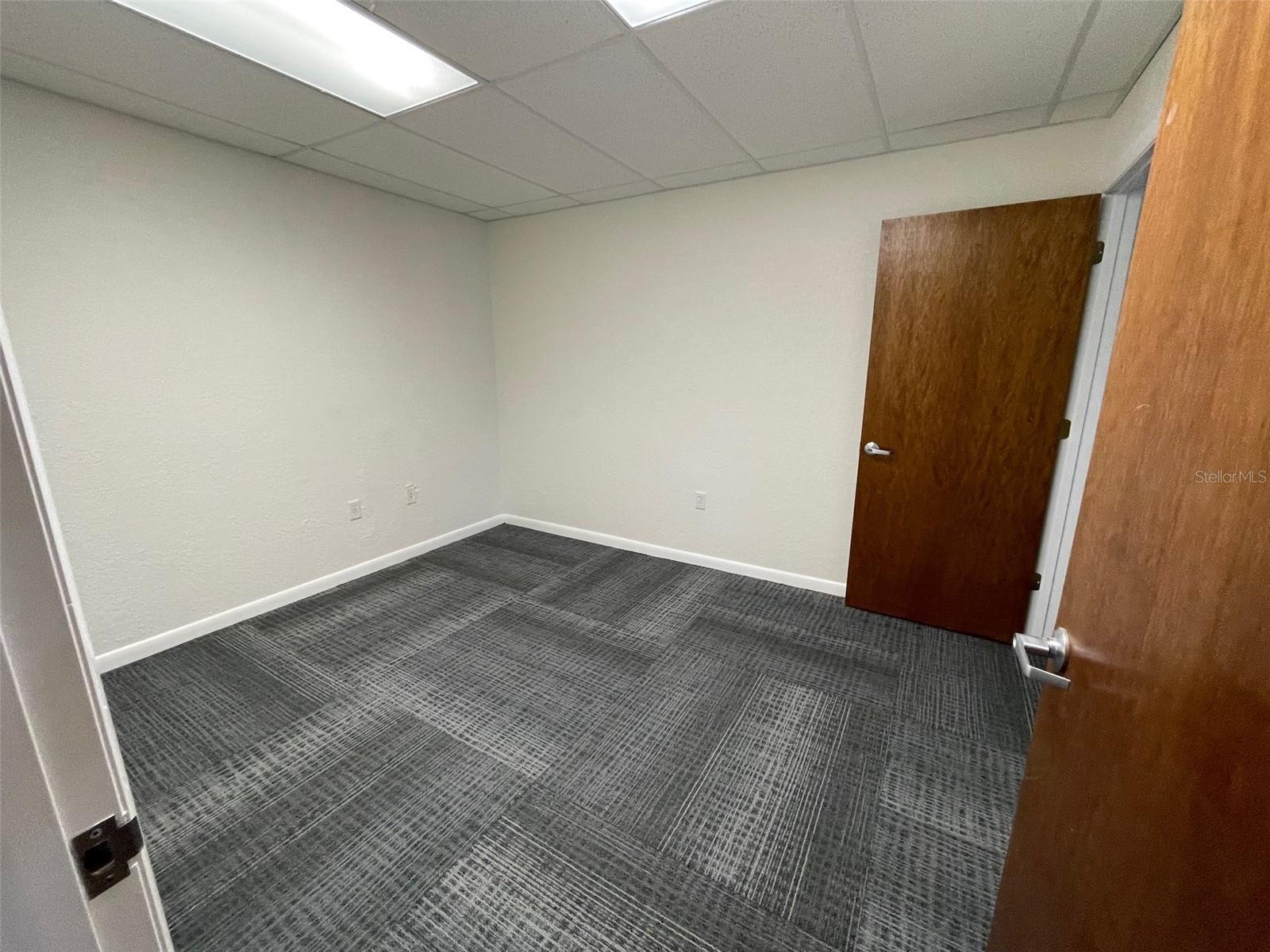 1221 Turner St Property Photo 5