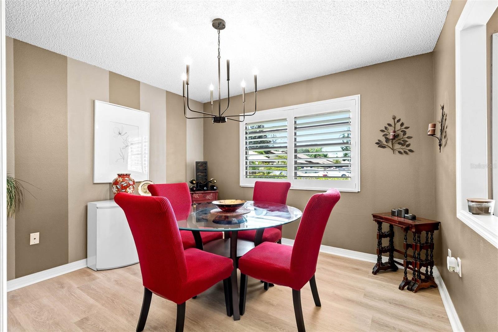 2925 Boxwood Ct Property Photo 13