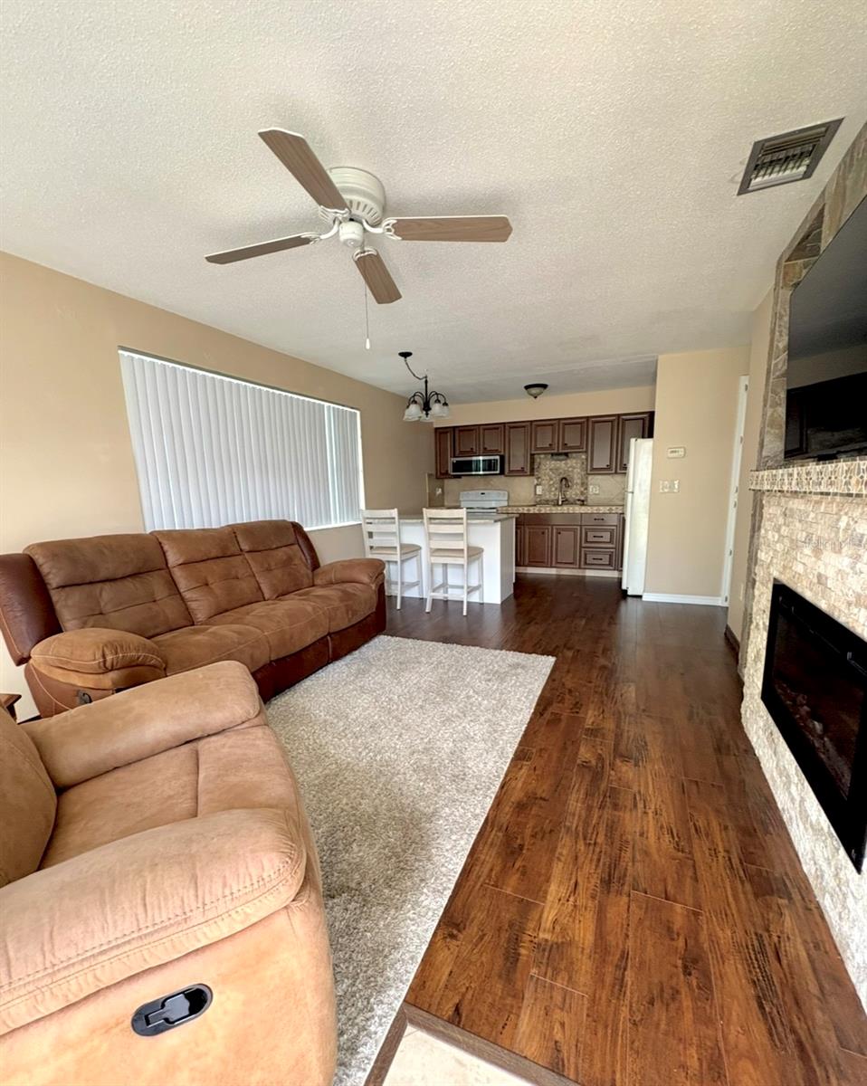 4355 Tahitian Gardens Cir #d Property Photo 5