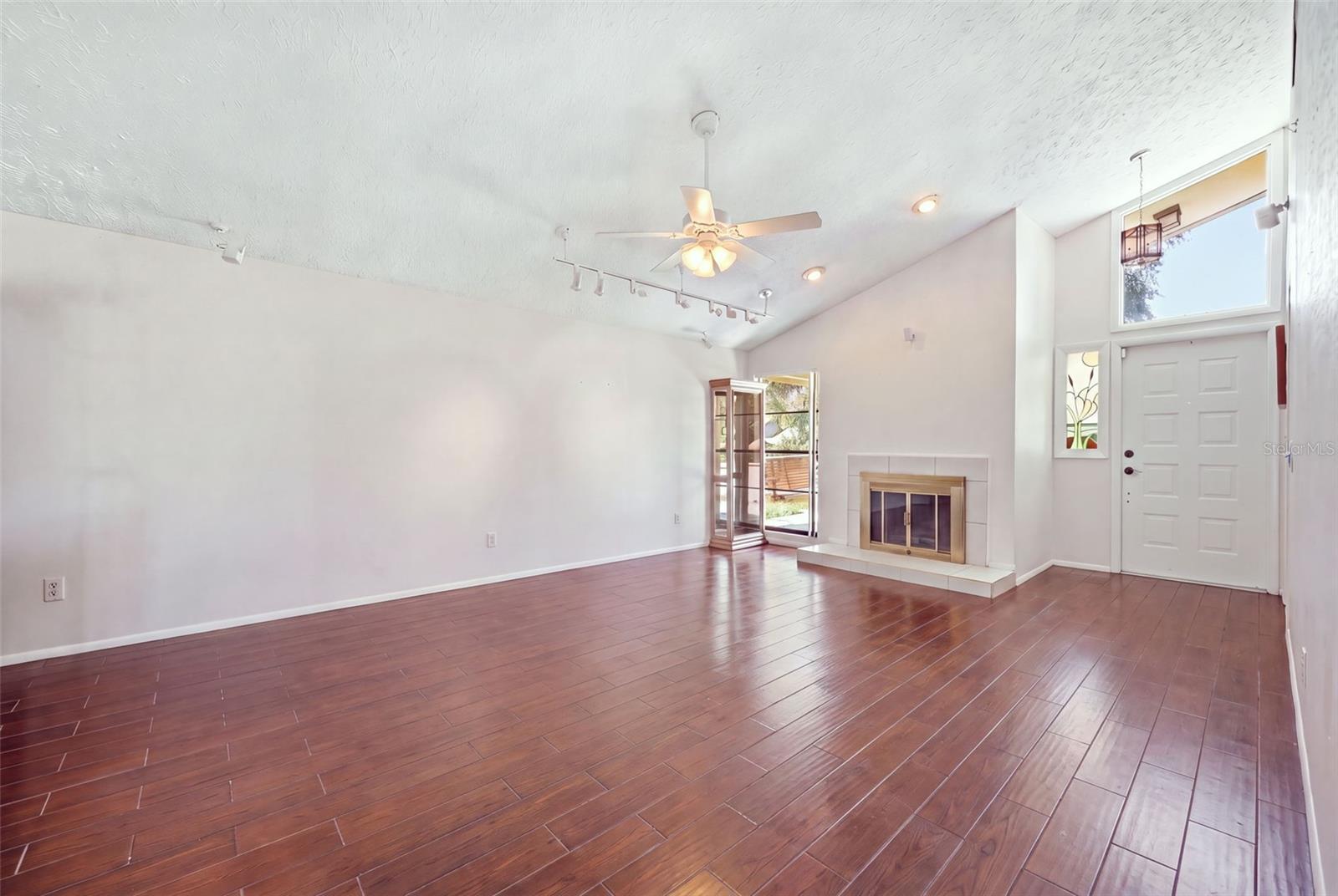 4609 Deerwalk Ave Property Photo 6