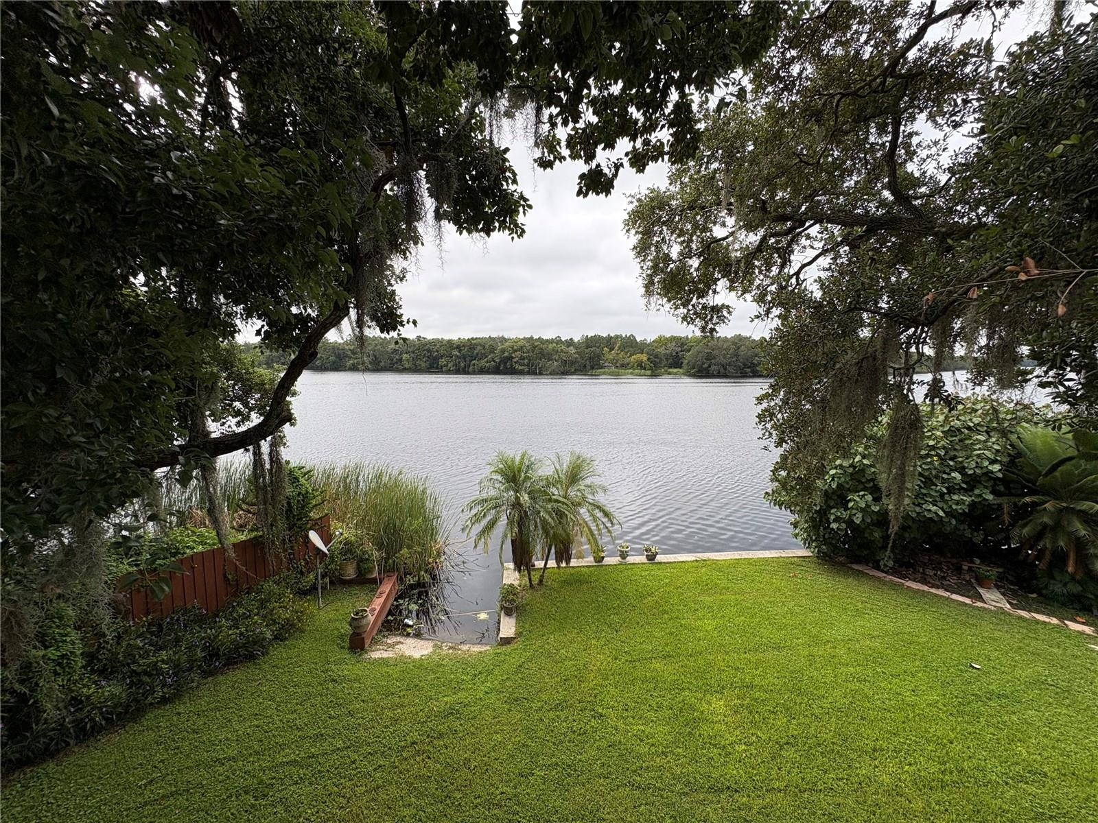 4223 E Riverhills Dr Property Photo 2