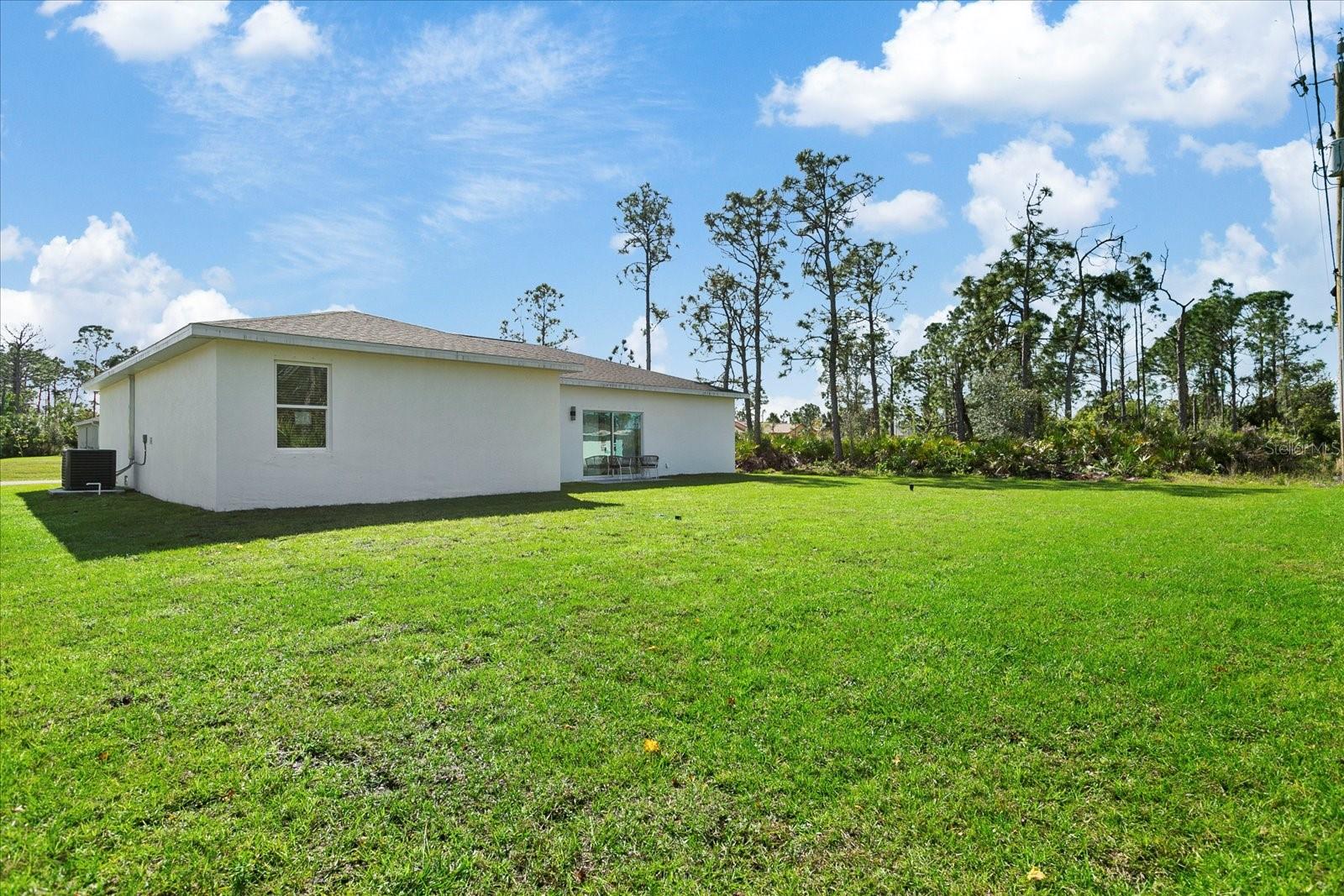 16451 Strauss Ave Property Photo 6