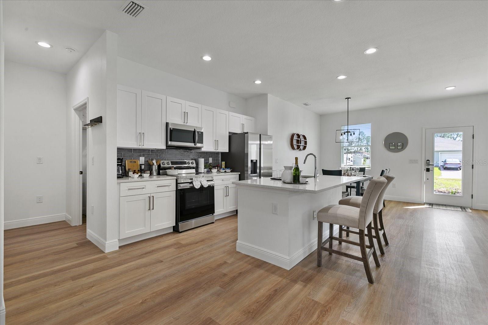 16451 Strauss Ave Property Photo 22